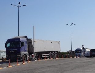Aplicație pentru fluidizarea traficului greu în Portul Constanța. Ce spun șoferii de camioane despre utilitatea ei?