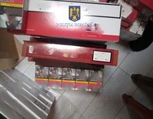 Zeci de percheziții la persoane bănuite de contrabandă cu țigări. Un bărbat a fost arestat