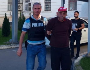 Piroman reținut pentru 24 de ore