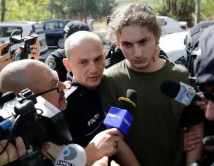 Vlad Pascu vrea să fie liber și să învețe online. Ce spun magistrații?