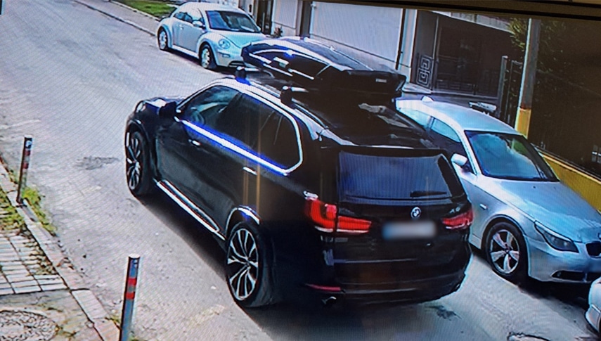 Cruzime în trafic: Un șofer lovește un câine și fuge