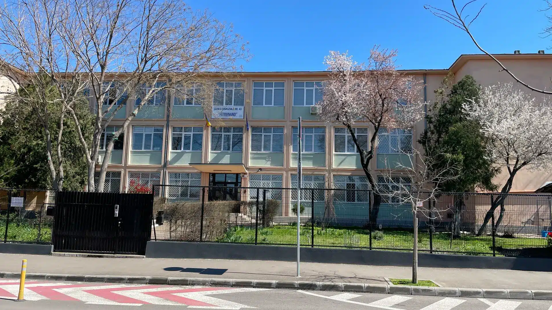 Constanța: Elevi jigniți de un cadru didactic. Învățătoarea a demisionat