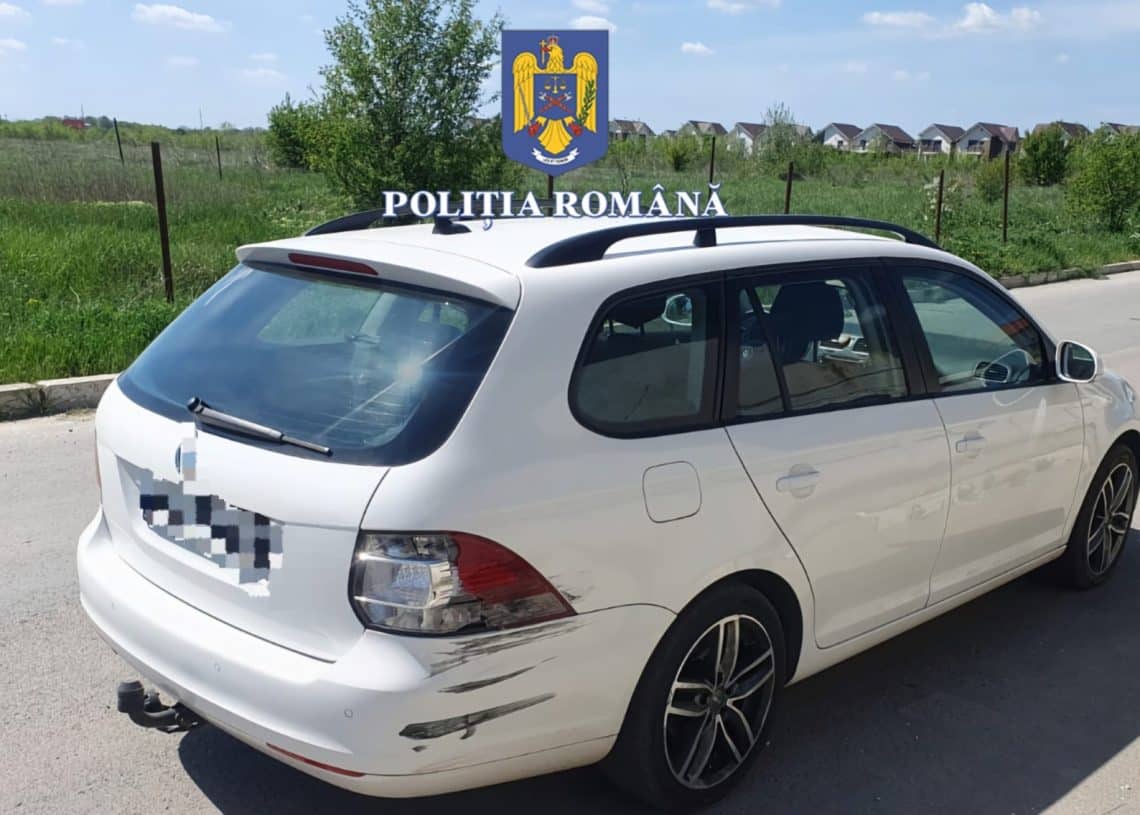 Urmărire în trafic, la Năvodari: Un bărbat cu permisul suspendat nu a oprit la semnalul polițiștilor și a lovit o mașină
