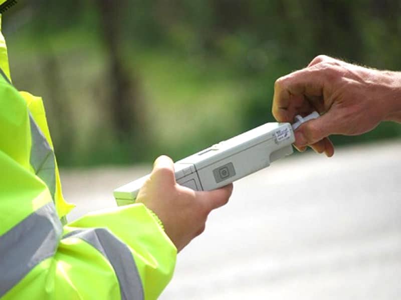 Un constănțean riscă închisoarea după ce a condus beat și fără permis. Avea o alcoolemie de 1,87 mg/l alcool pur în sânge
