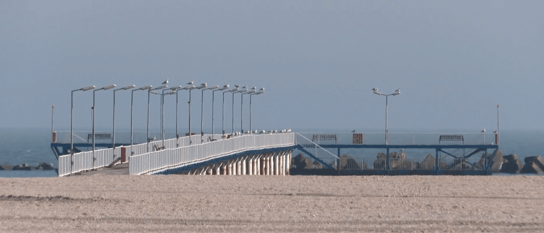 Pasarela din Mamaia, verificată de salvamari