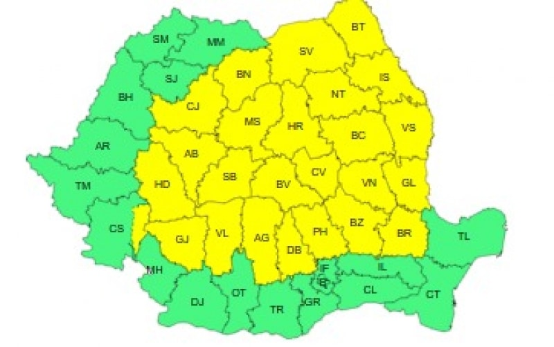 Cod galben de furtuni și vijelii în 25 de județe, până joi seara