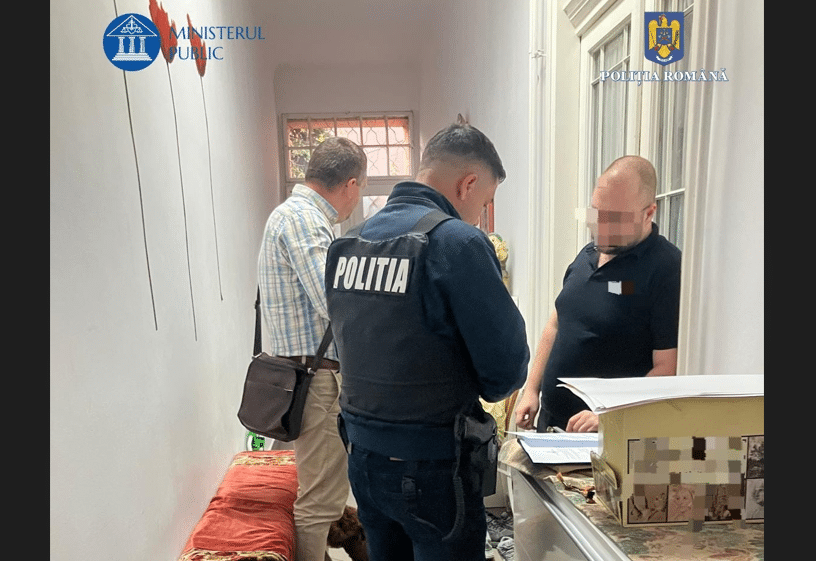 Percheziții la o firmă care a înșelat cu zeci de mii de euro pentru sisteme de parcare fictive