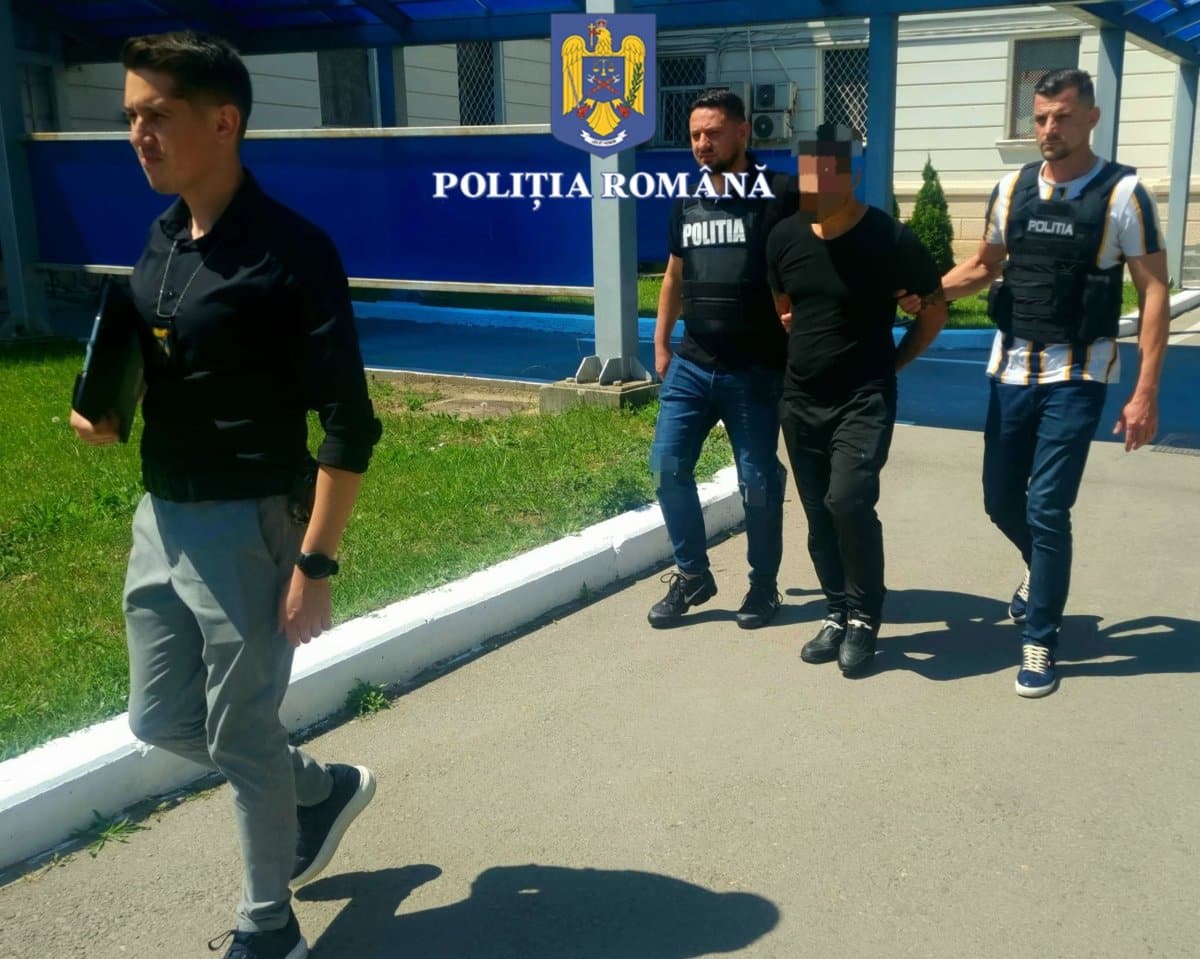 Un surdomut reținut după ce a jefuit două persoane, pe o stradă din Constanța