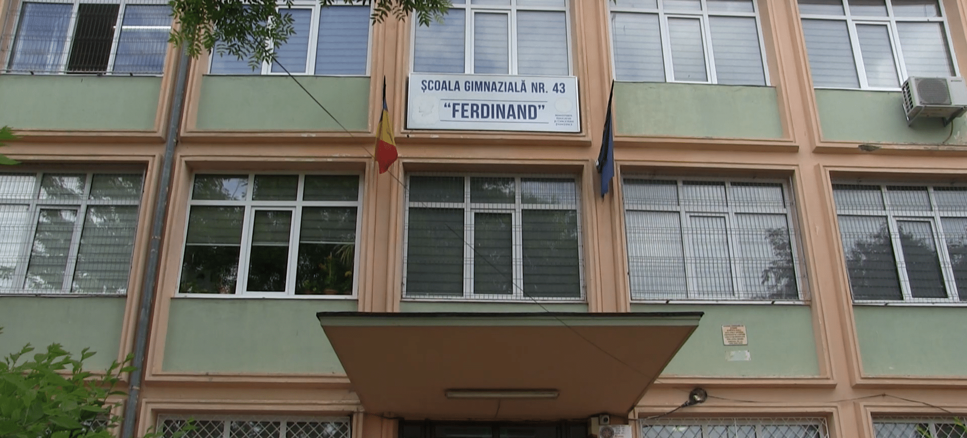 Anchetă la o școală din Constanța din cauza unui elev bătăuș