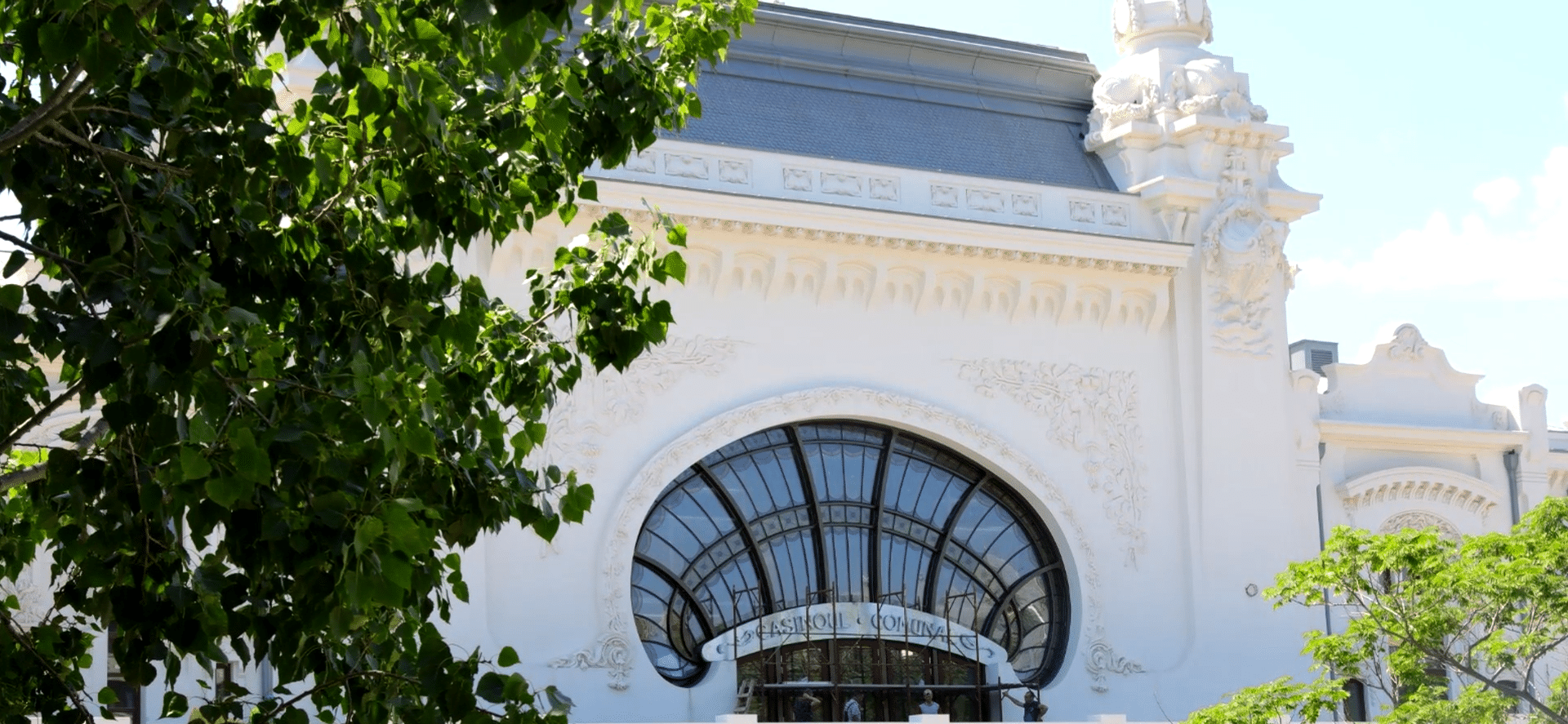 Foițe de aur și sticlă de Murano pentru Cazinoul din Constanța