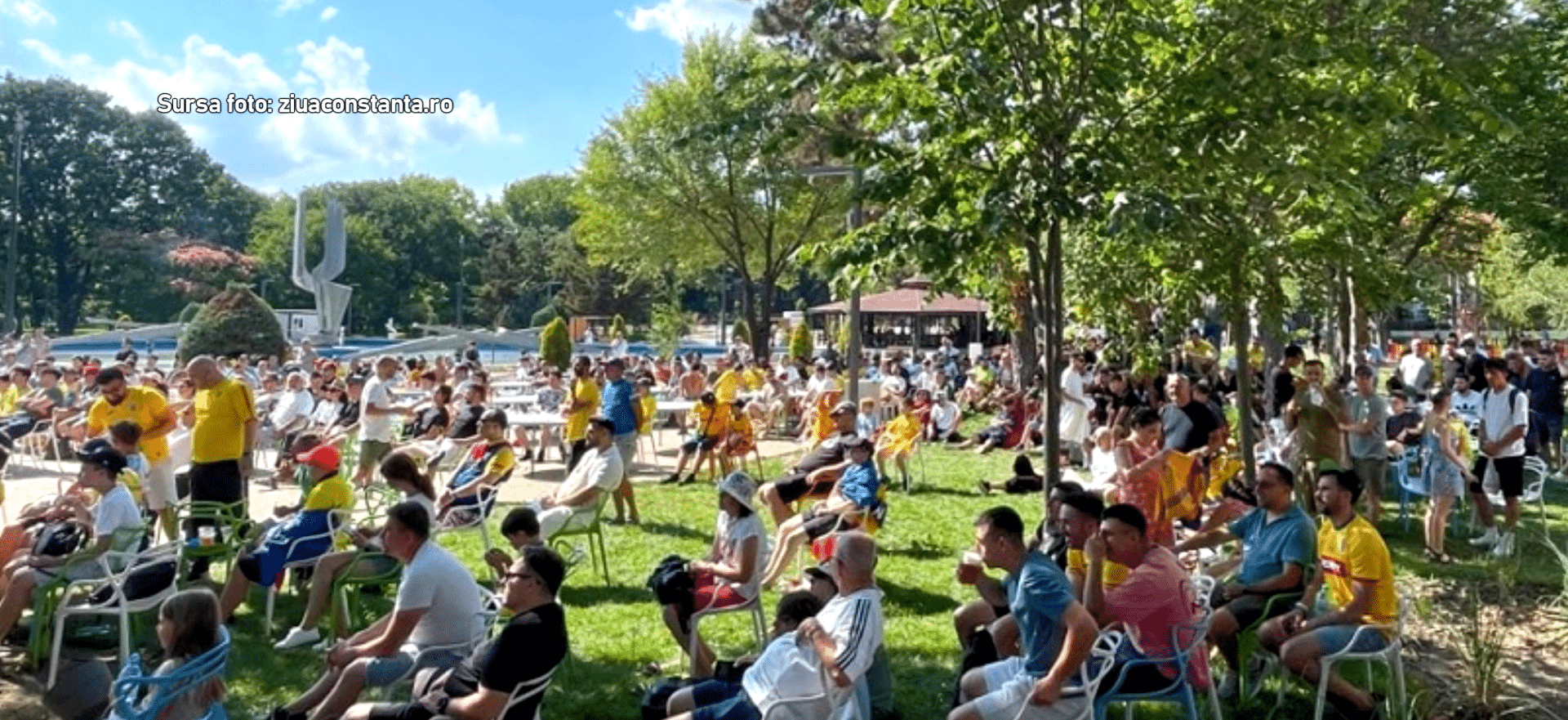 Suporterii s-au bucurat de meci, in parcul de la Gara