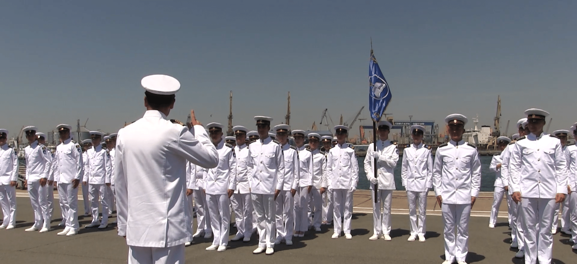 Ceremonia de absolvire la Liceul de Marină