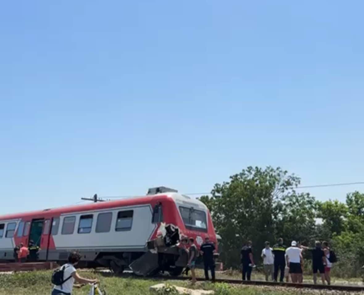 Accident între un tren și un camion la Tuzla