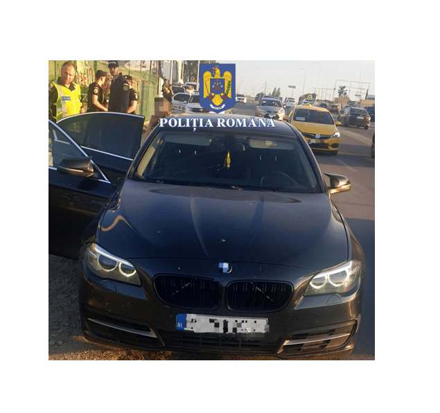 Urmărire pe bulevardul Aurel Vlaicu: un conducător auto băut și fără permis a refuzat să oprească la semnalele polițiștilor