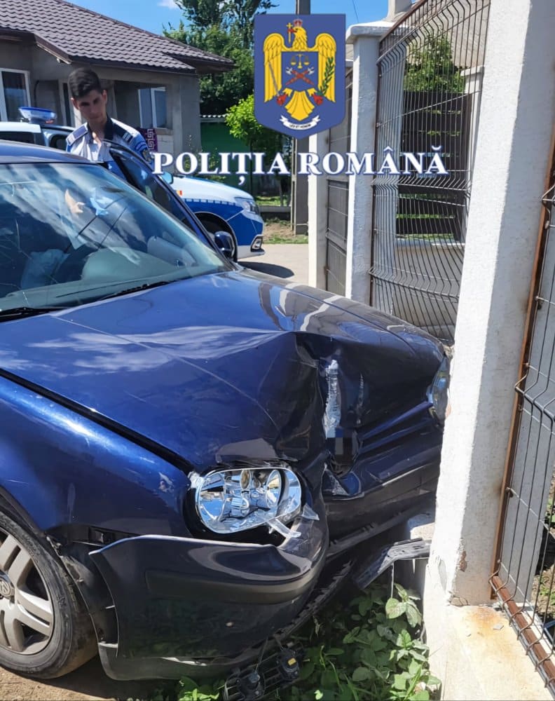 Un șofer beat criță a intrat cu mașina într-un gard, la Techirghiol
