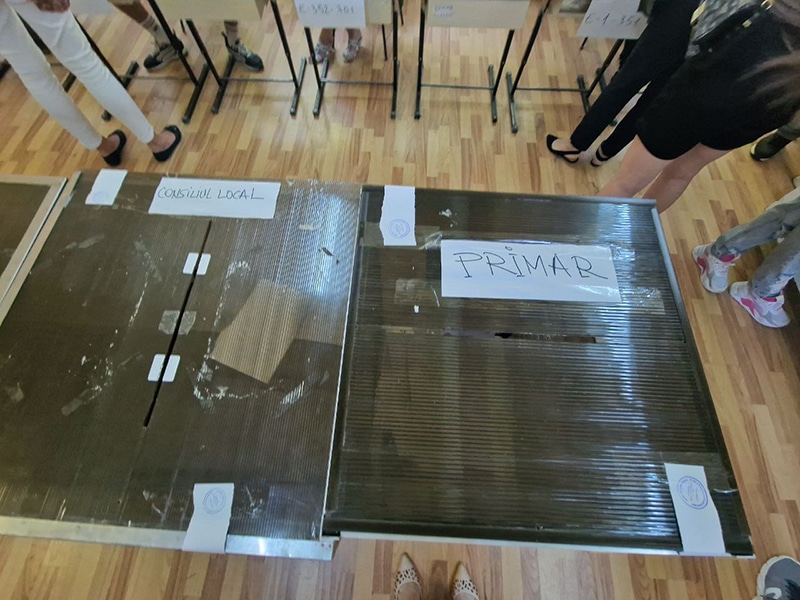 Incident electoral la Hârșova: Un alegător a fost împiedicat să voteze cu pașaportul
