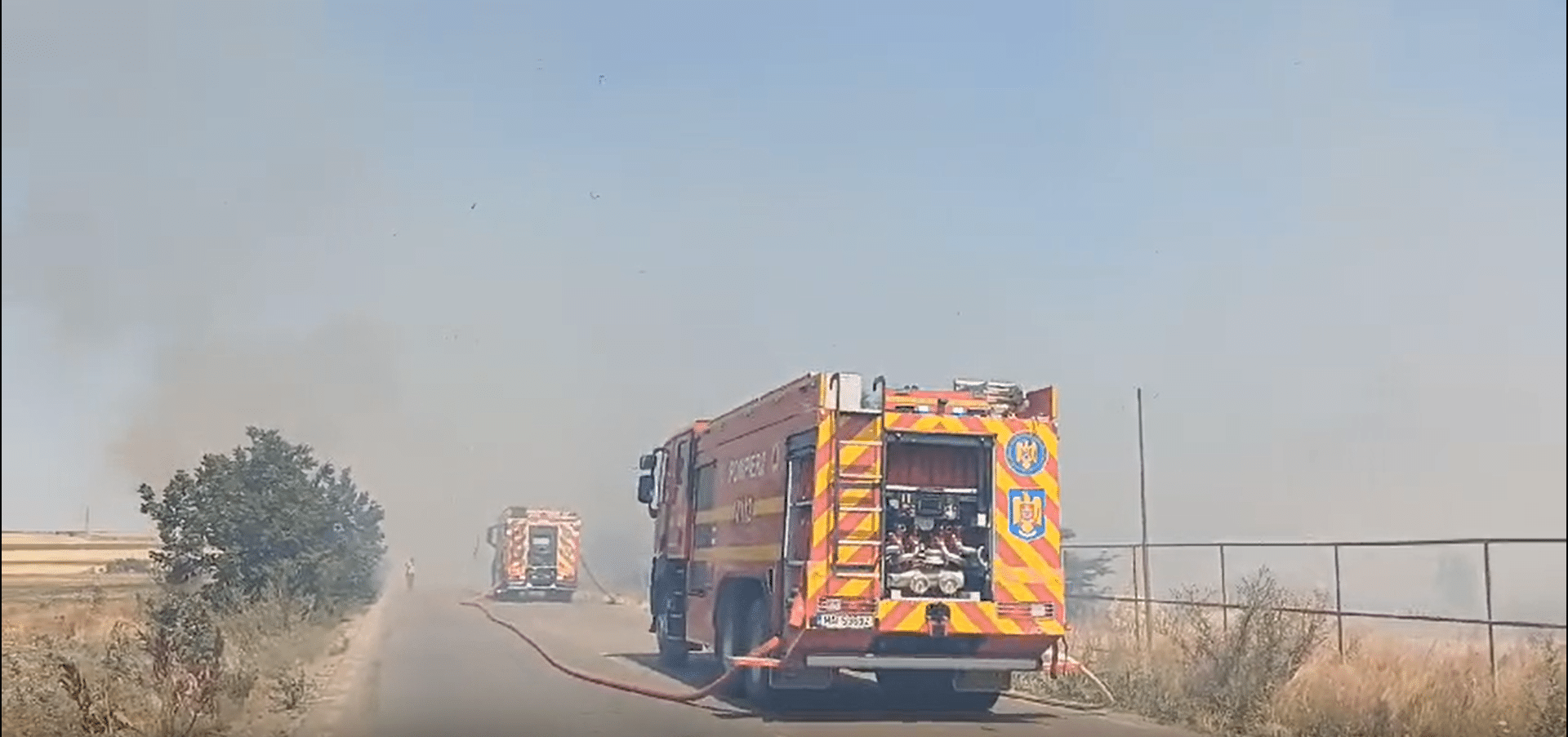 PLAN ROȘU de intervenție: Incendiu de vegetație a izbucnit lângă căminul pentru vârstnici din Poarta Albă