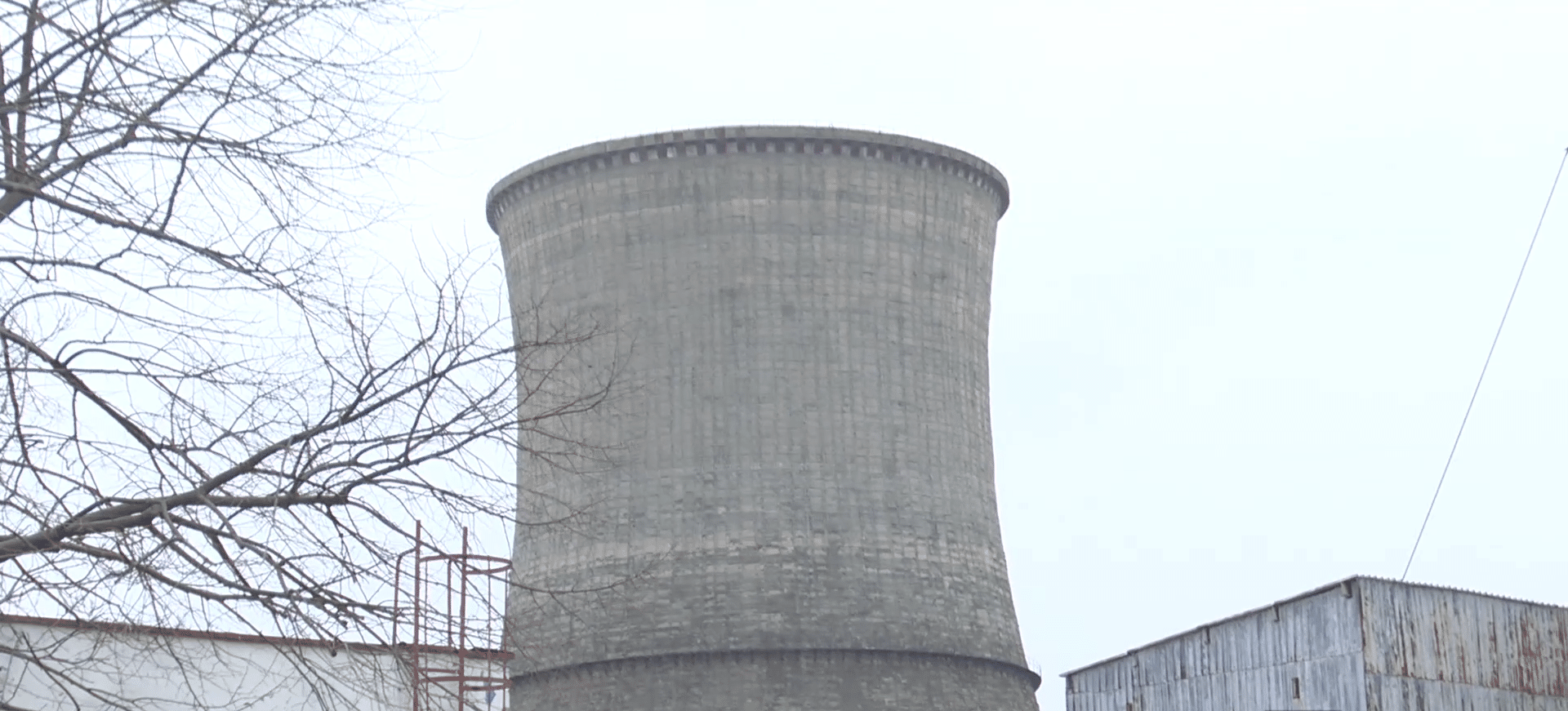 Panouri fotovoltaice pe clădirea Termocentrale Constanța