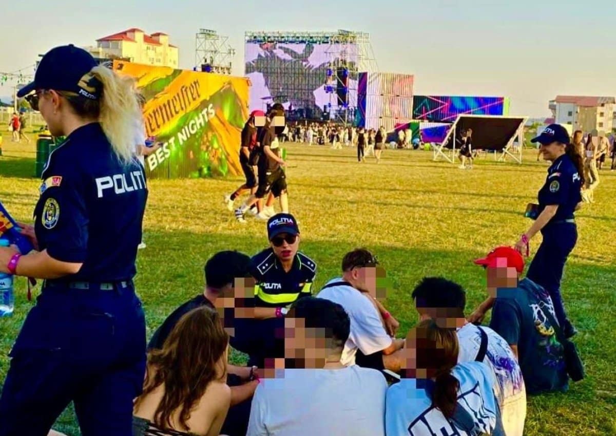 Activități informativ-preventive ale polițiștilor, la festivalul „Beach, please!“