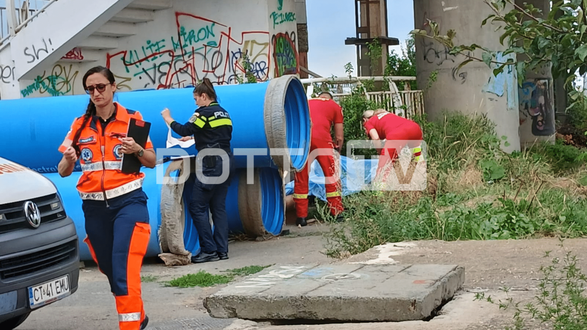 O persoană s-a aruncat de pe podul de la Cora Brătianu