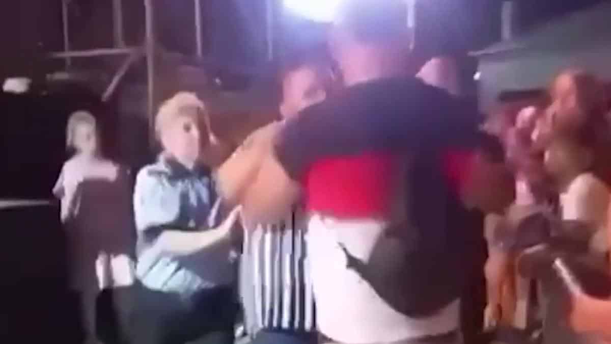 Polițistă bătută în timpul concertului lui Babasha. S-a întâmplat la Zilele Orașului Cernavodă