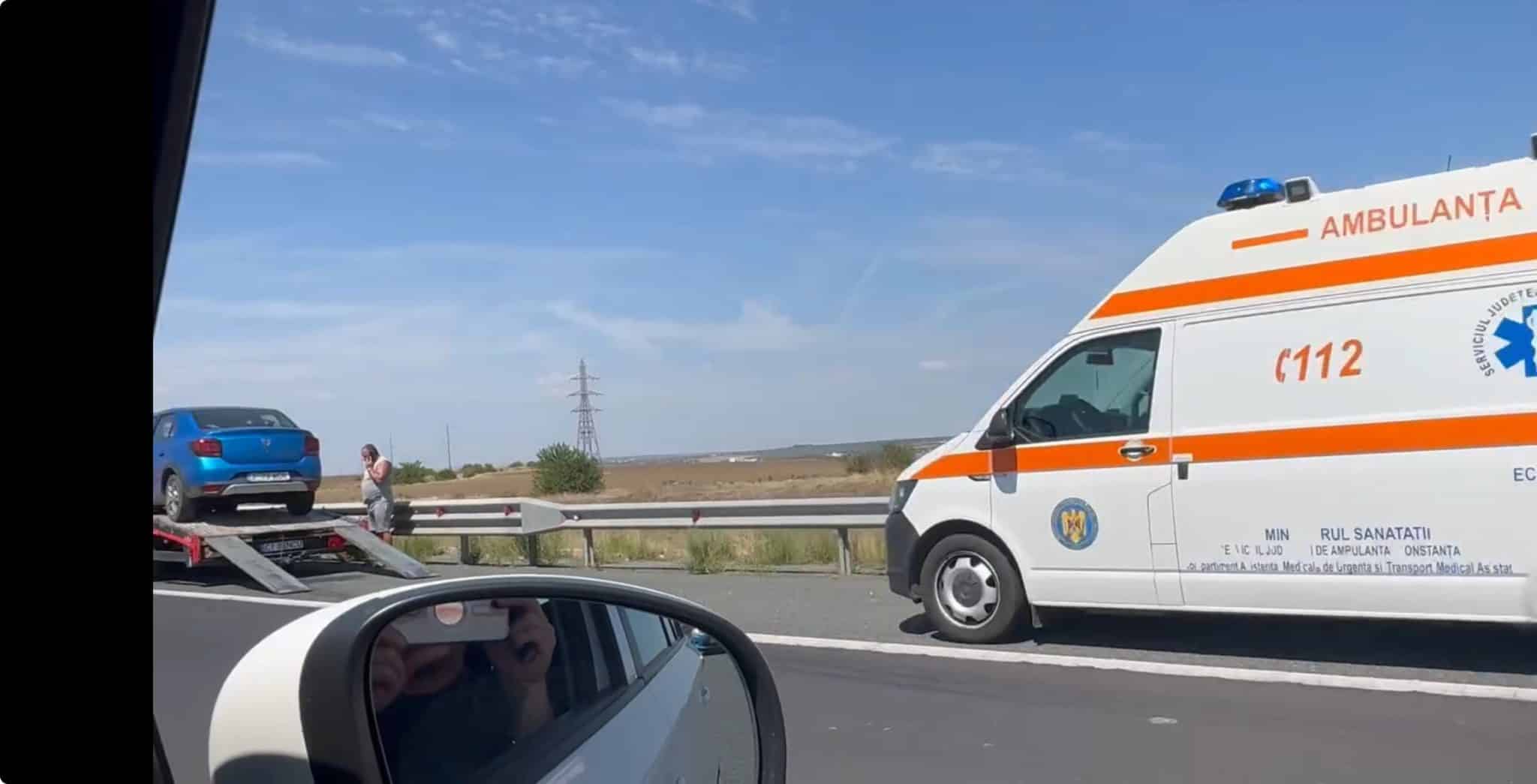 Cinci persoane au ajuns la spital în urma unui accident rutier pe A2