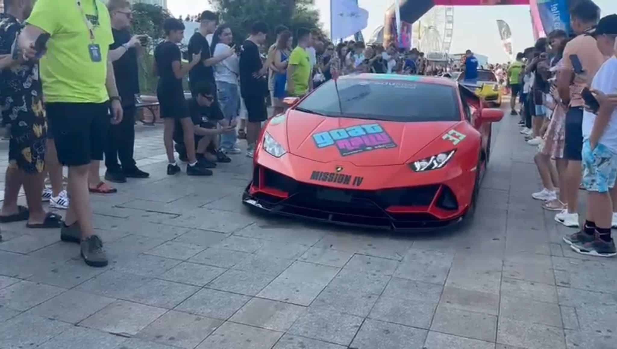 FOTO/VIDEO: GOAT Rally Tour a ajuns la Constanța: zeci de super-mașini, expuse pe faleza Cazinoului