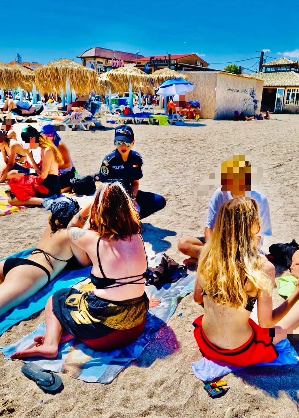 Alertă pe plaja Zoom Beach! Un copil s-a pierdut