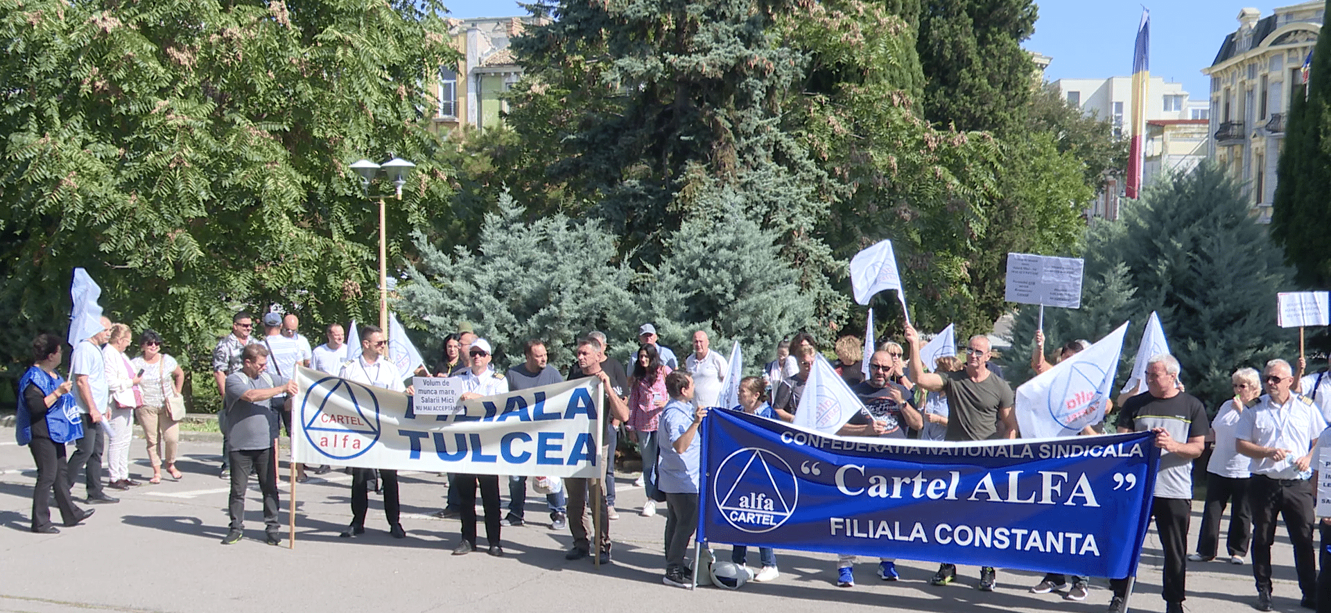 Protest pentru salarii mai mari