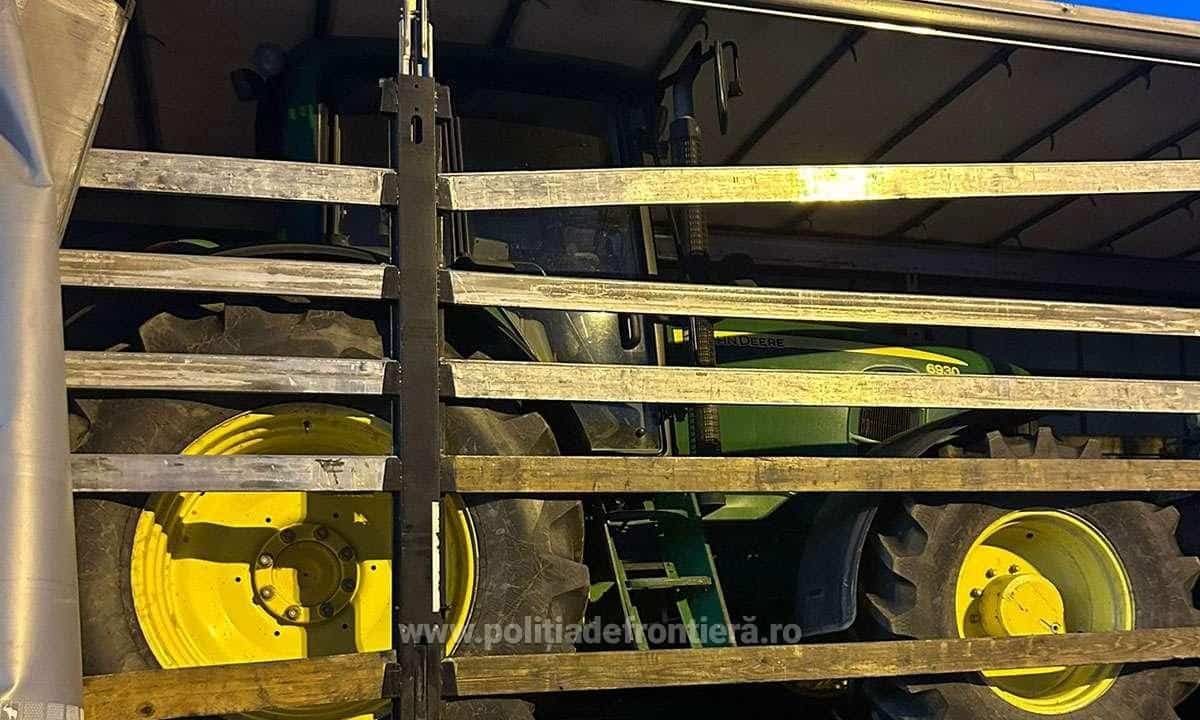Două utilaje agricole în valoare de 120.000 euro căutate de autorități, descoperite în PTF Nădlac II