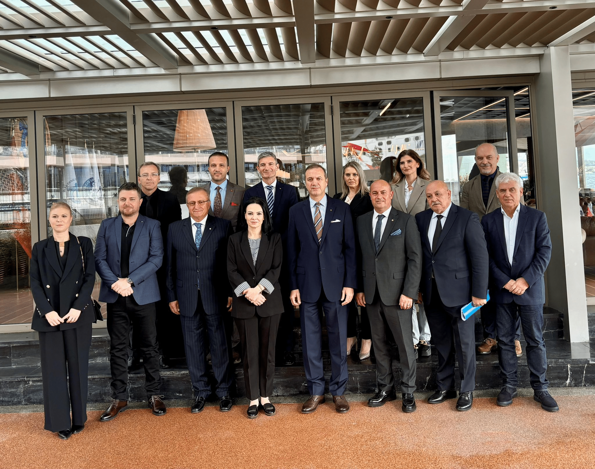 Delegația CCINA Constanța în misiune economică la Istanbul: întâlniri strategice în cadrul Europort și Turkish Chamber of Shipping