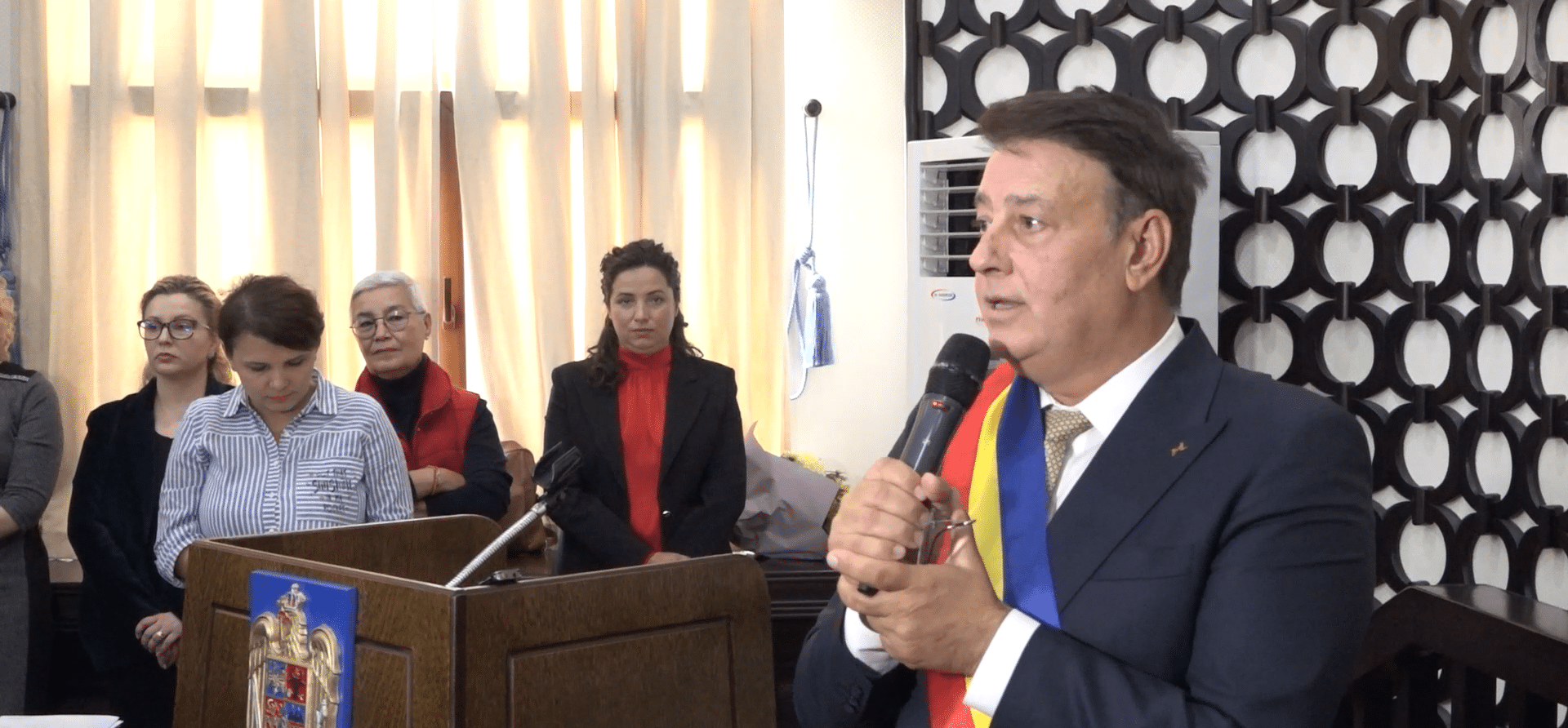 F.Mitroi: „Ori se schimbă ei, ori îi schimb!”