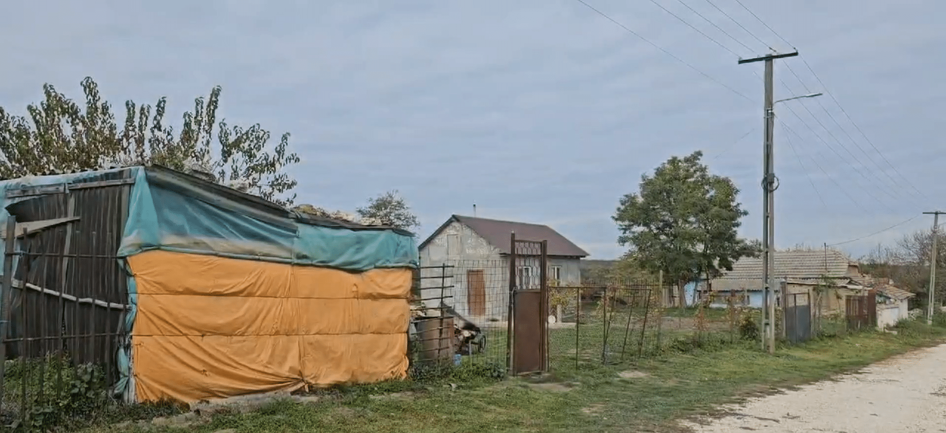 Copil de 4 ani, electrocutat la priză