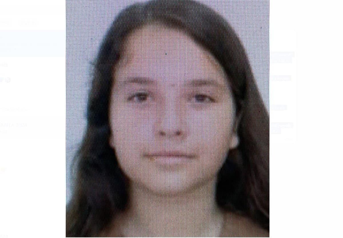 O minoră de 17 ani a dispărut. Dacă o vedeți, sunați la 112