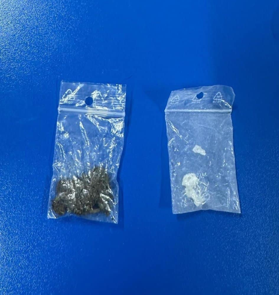 Jandarmii constănțeni au prins patru tineri cu droguri