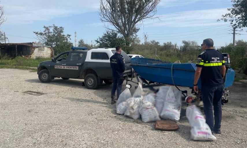 Polițiștii de frontieră au descoperit aproximativ 150 kilograme de pește și peste 2.700 metri de plase, în județul Constanța