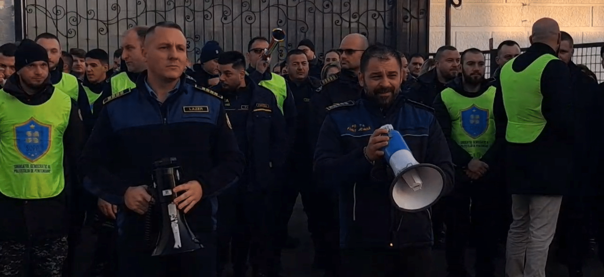 Angajații din penitenciare, din nou în stradă