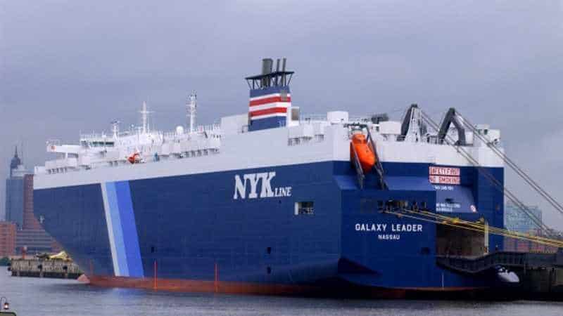 Navigatorii de pe nava Galaxy Leader, eliberați de milițiile din Yemenul de Nord. Un român, printre navigatorii, acum, liberi