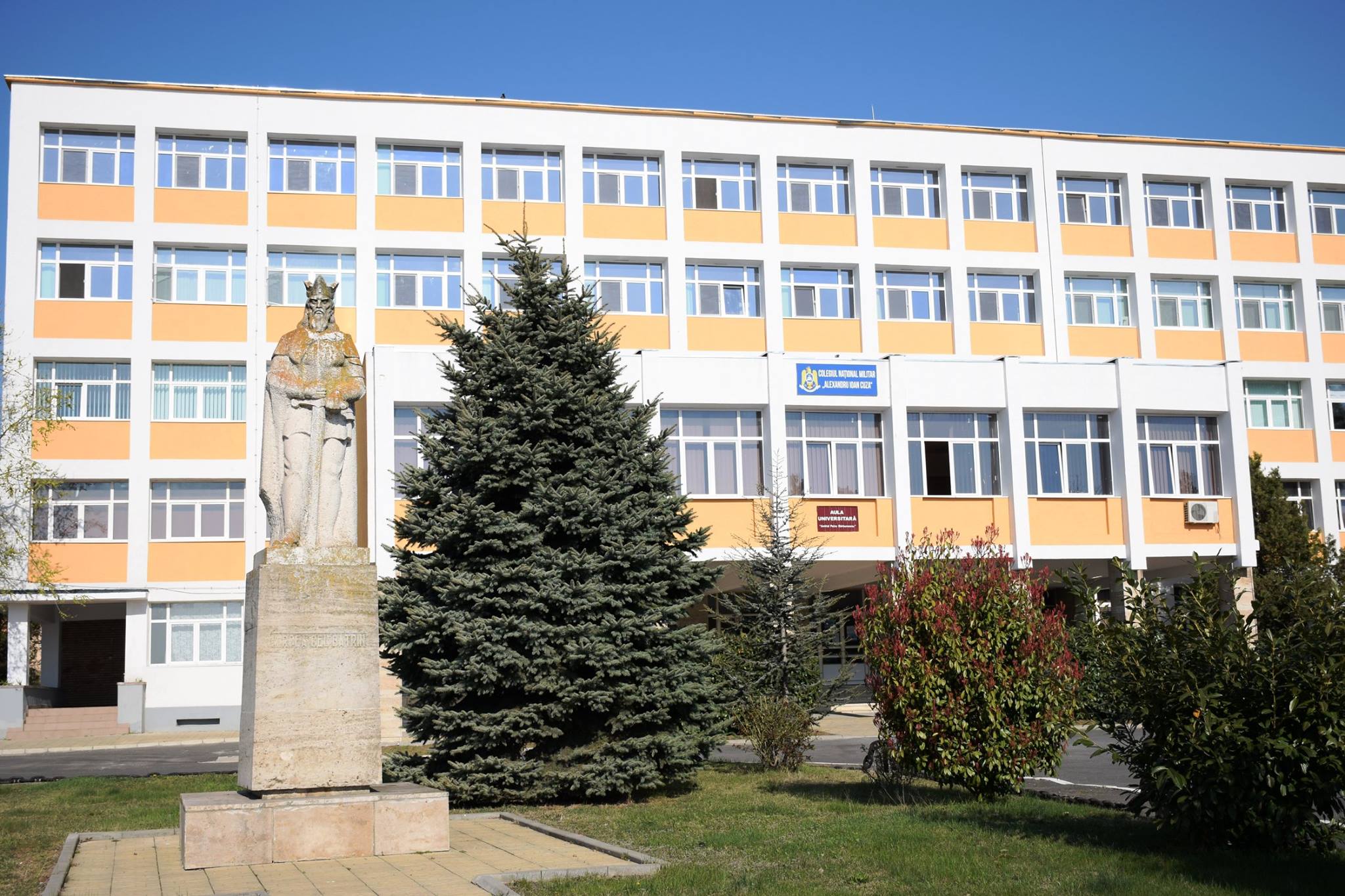 Tuberculoză la Colegiul Militar. 5 elevi, la spital