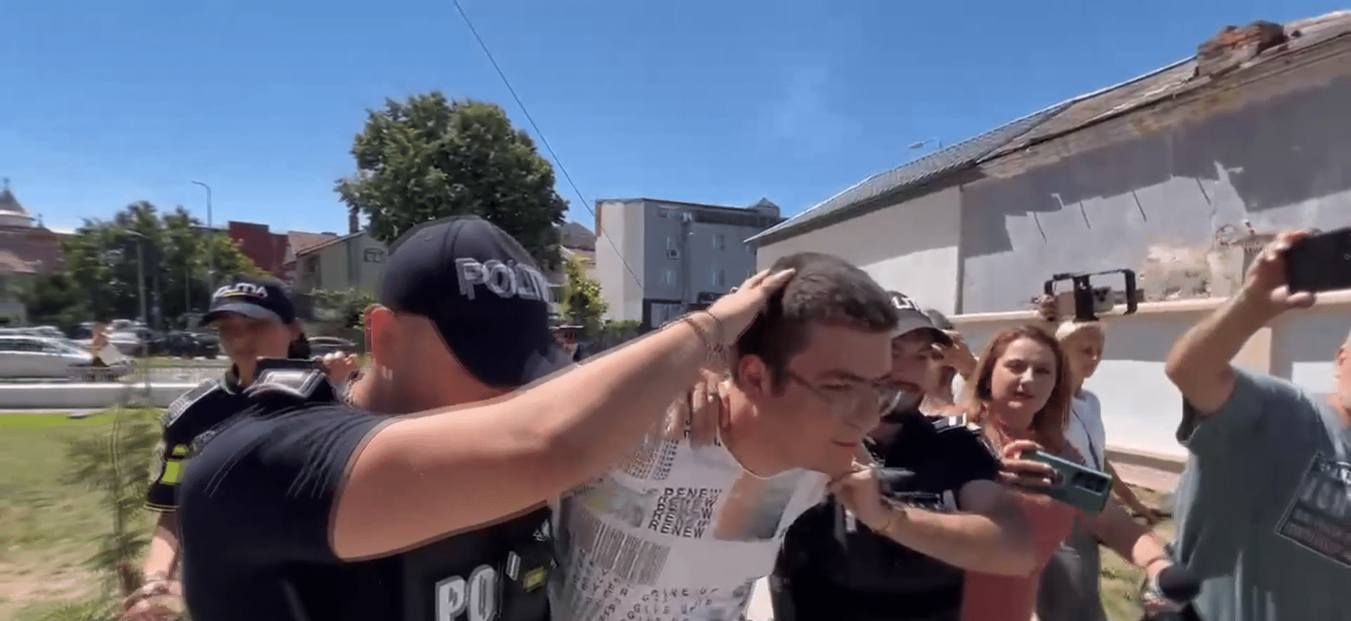 Studentul piroman așteaptă sentința
