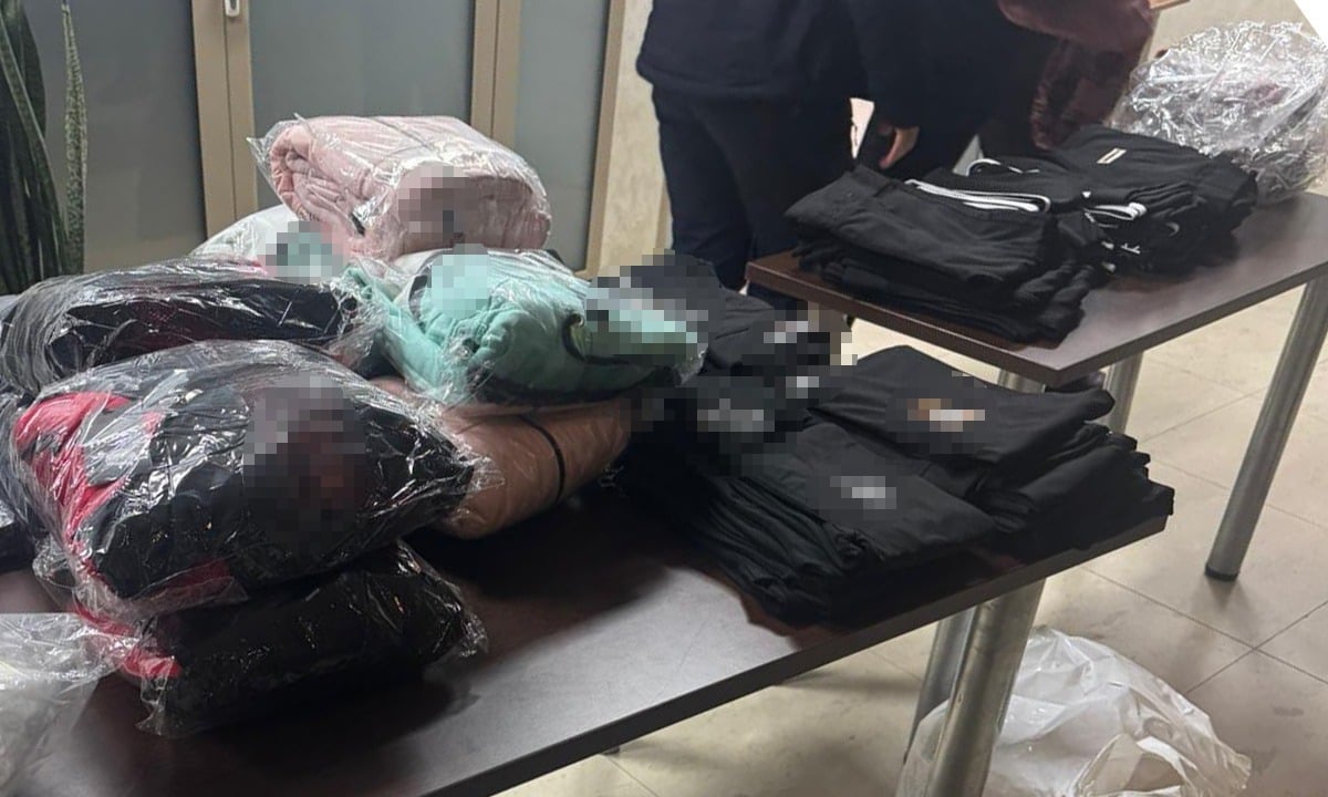 Haine contrafăcute în valoare de 32.000 lei, confiscate de polițiștii de frontieră în Mangalia