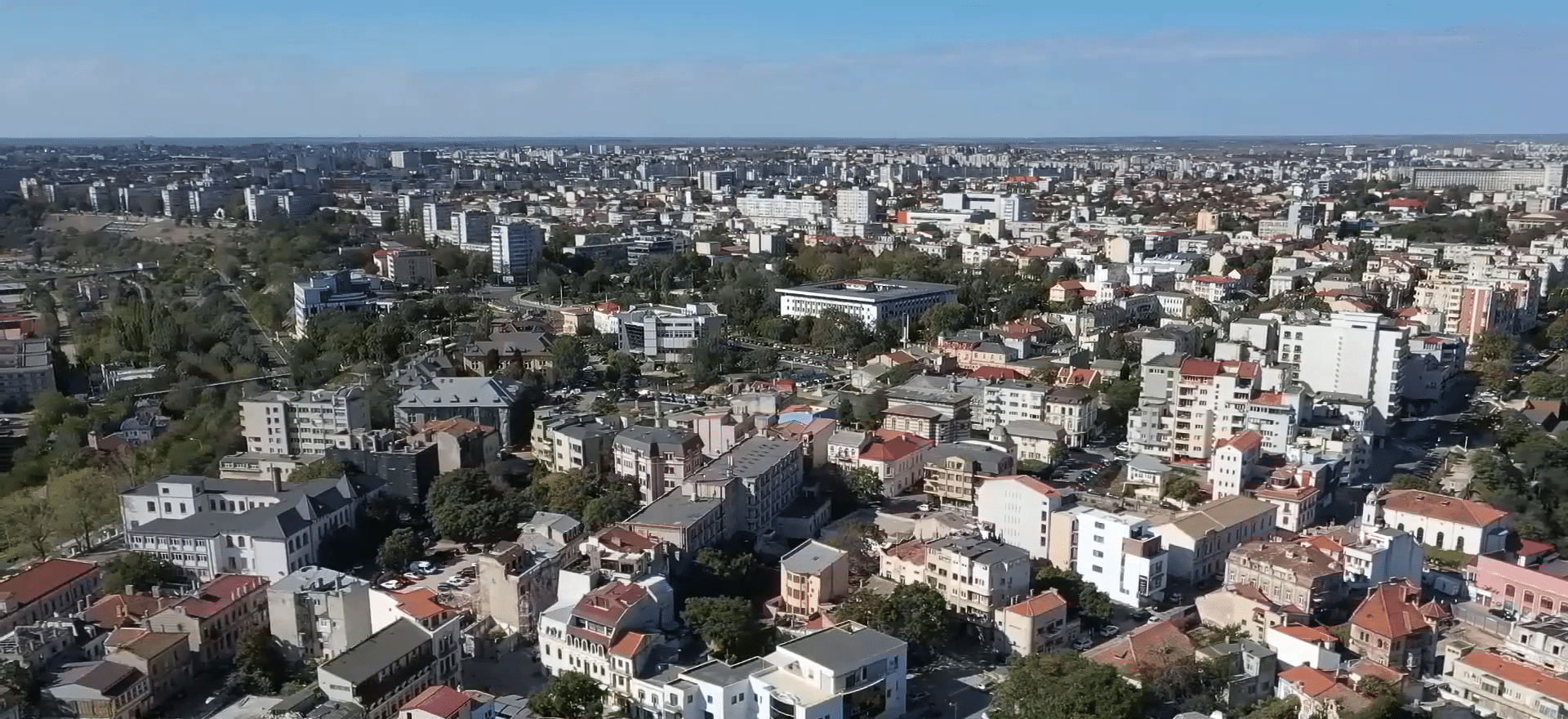 Petiție online pentru eliminarea taxei de 200 de lei