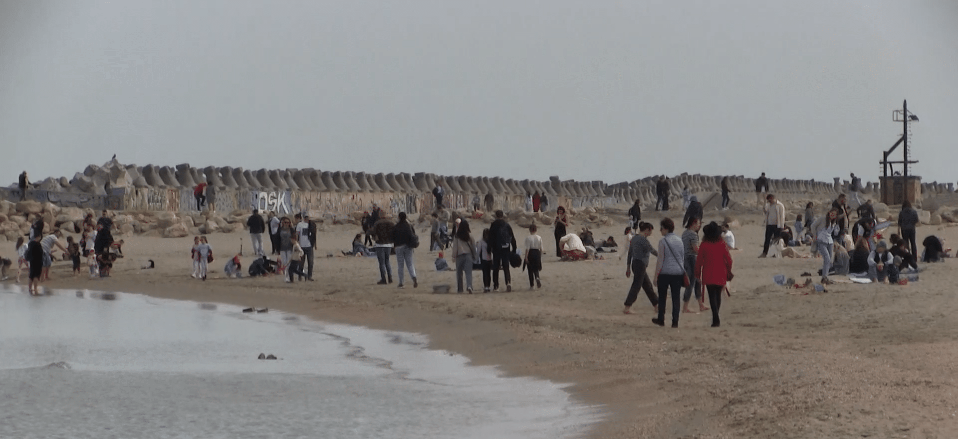 Cel mai cald weekend din 2025: Litoralul românesc a fost o destinație de vară