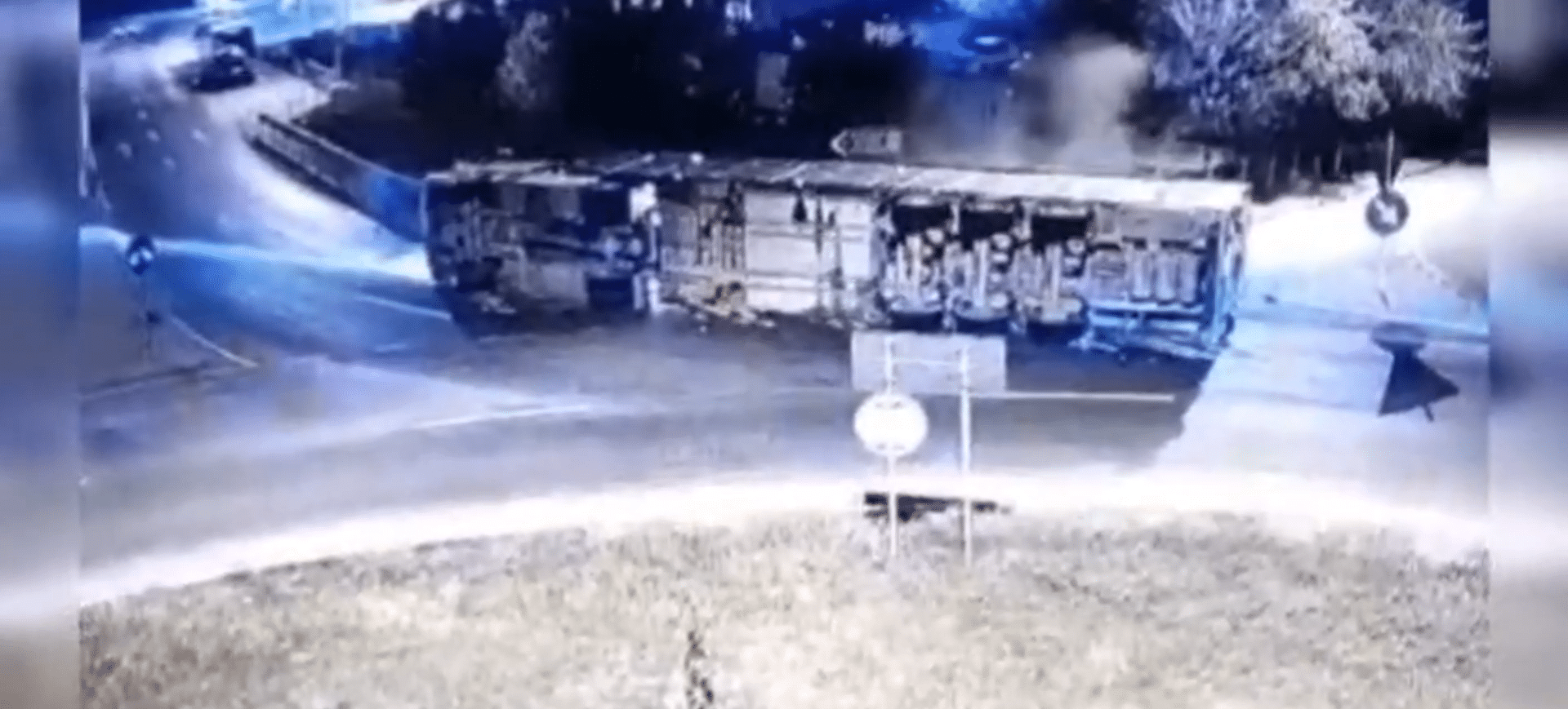 Accident grav pe A4: Momentul accidentului cu un TIR încărcat cu porci surprins de camerele de supraveghere