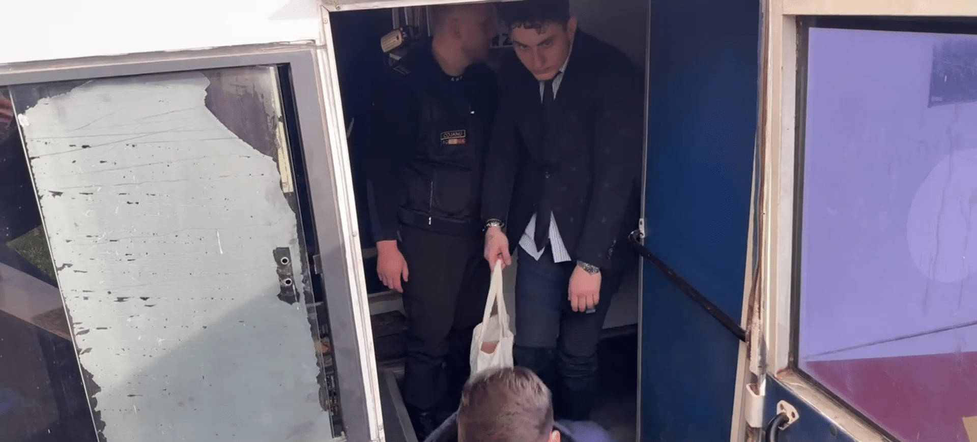 VIDEO: Vlad Pascu, adus la Curtea de Apel Constanța. Instanța verifică măsurile preventive