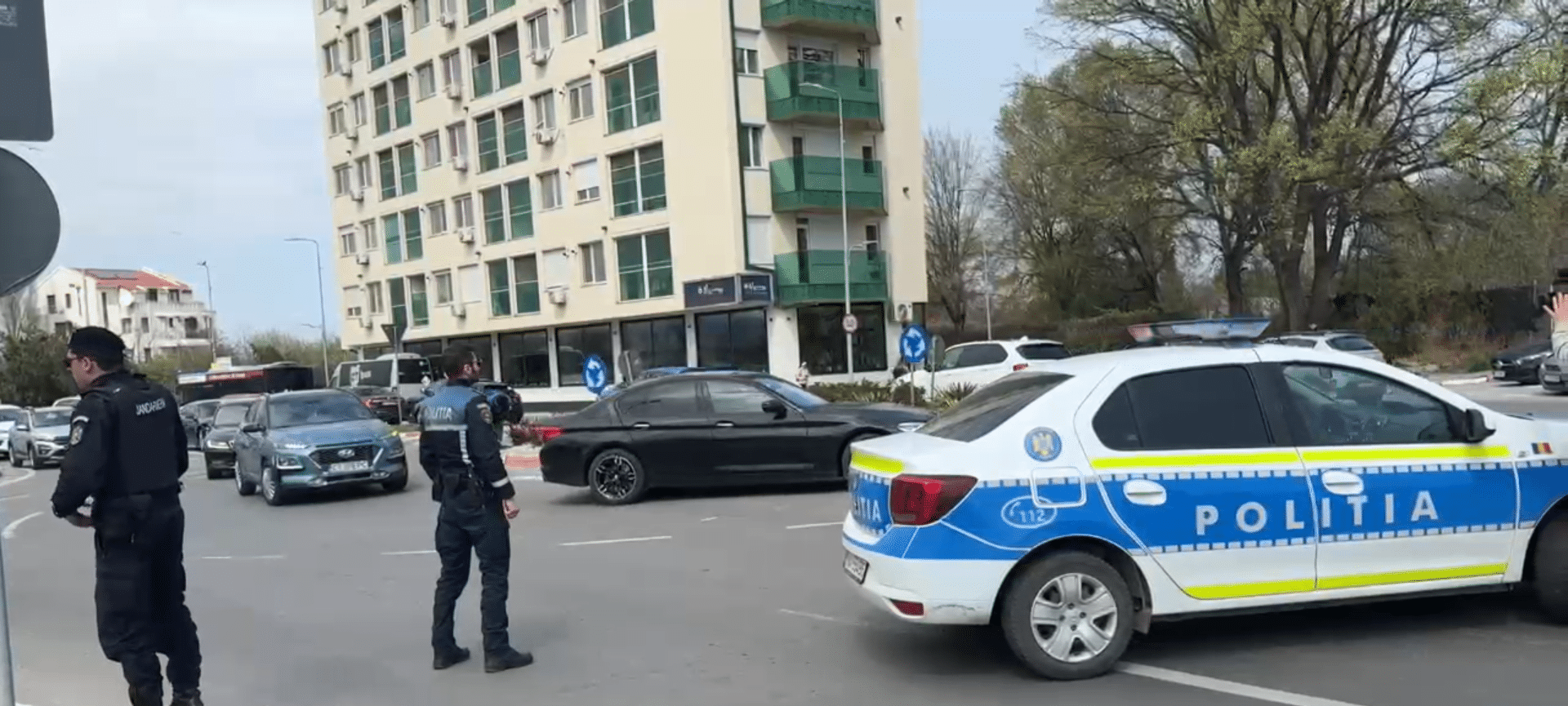 VIDEO: Alertă! Pachet suspect, găsit pe bulevardul Mamaia