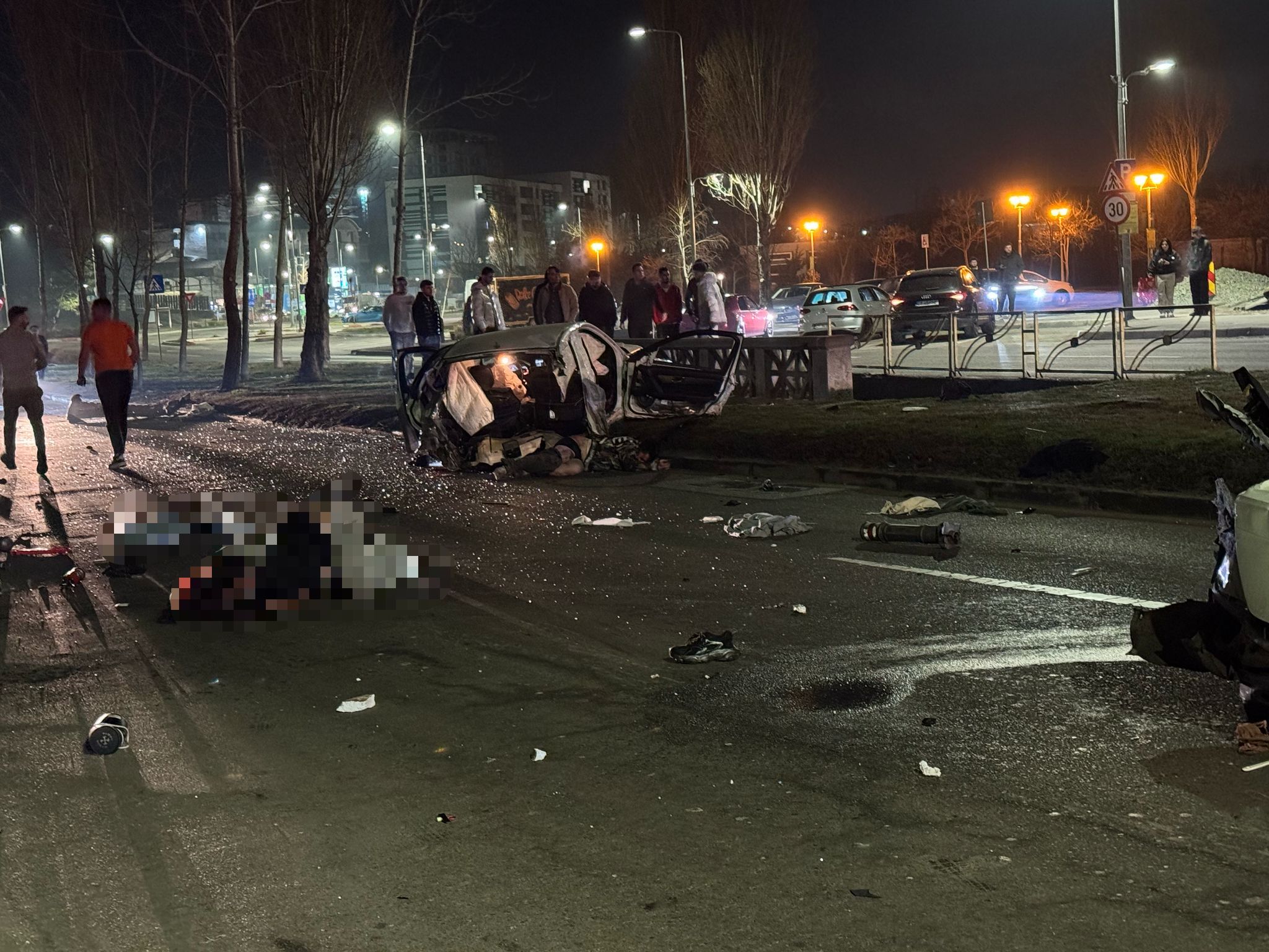 Care este starea tinerilor răniți în accidentul de la intrare în stațiunea Mamaia