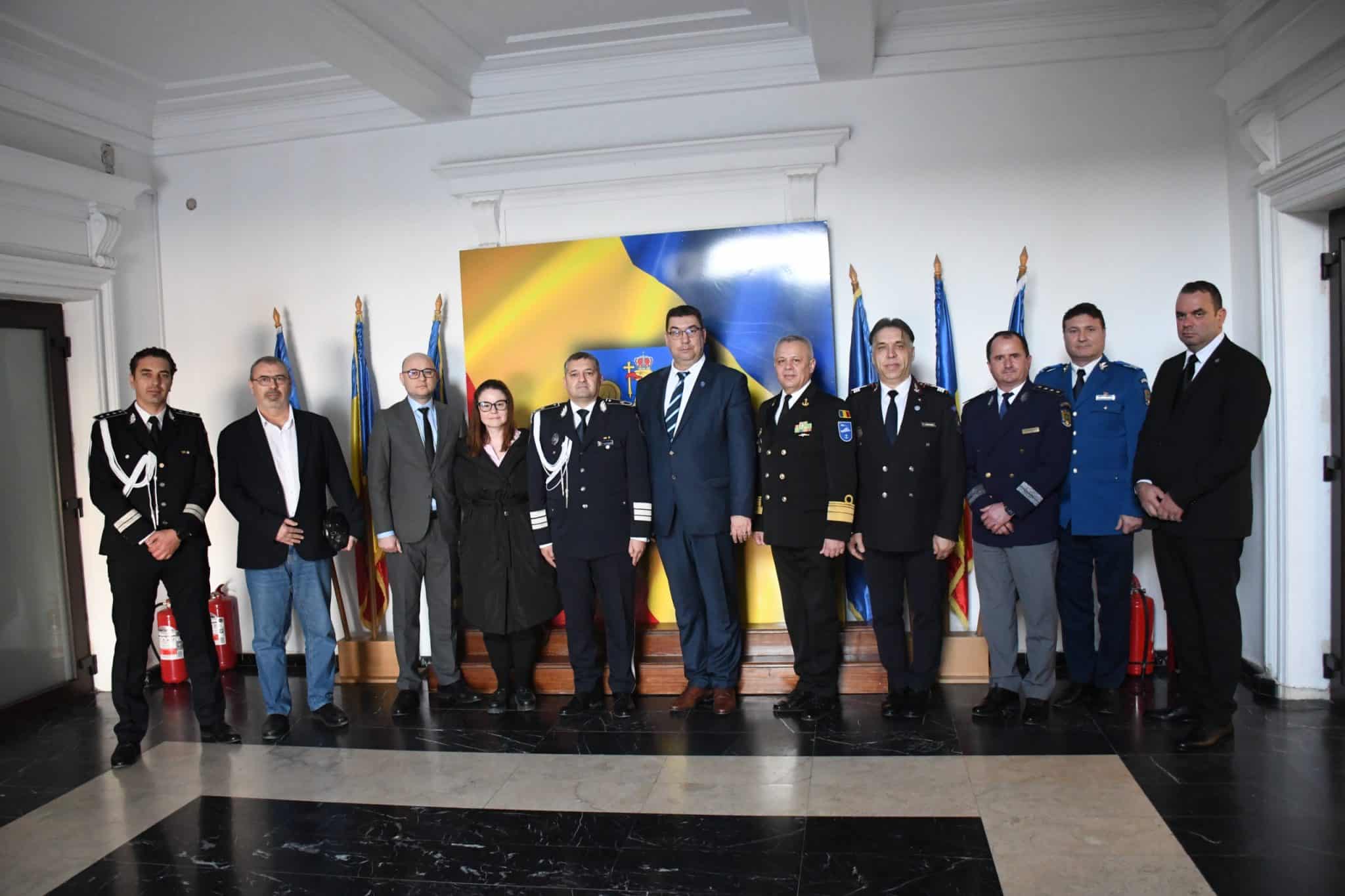 Avansări și distincții pentru polițiștii constănțeni, cu ocazia Zilei Poliției Române