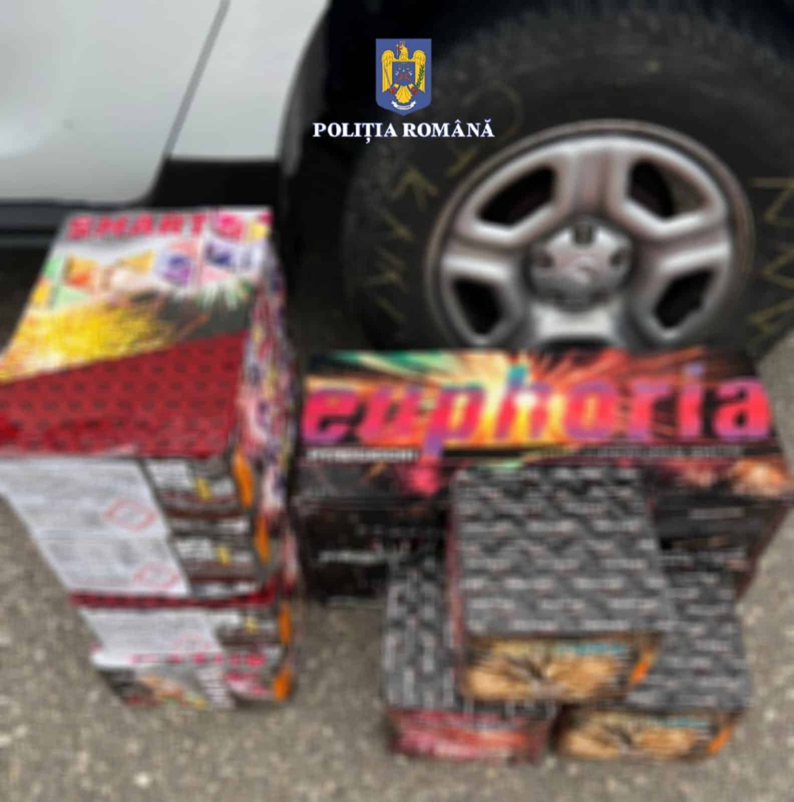 Doi bărbați prinși cu articole pirotehnice ilegale în Mangalia
