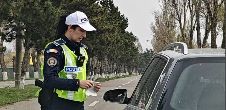 Acțiune cu radare pe drumurile din județele Constanța și Tulcea: șoferi amendați și lăsați fără permis